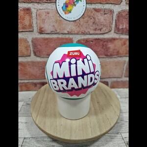 ZURU Mini Brands Books Mystery Capsule 40+ Collectable Real Readable Stories